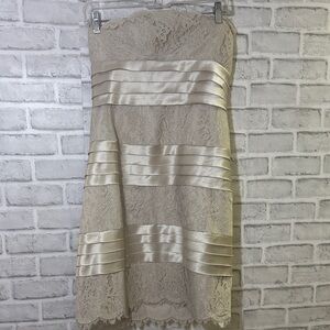 BCBG Elegant Cream Lace Strapless Dress, size 8